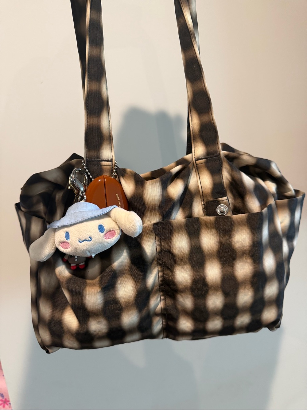 Small cloud Baggu carry-on - blurred gingham